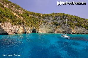 P07 [JUN-2015] La Blue Caves in Paxos. Va puteti bucura de ele in excursia de care v-am vorbit in recenzie. 