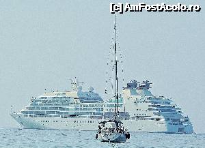 [P01] In largul golfului Valtos poposeau chiar si nave de croaziera » foto by EmilianM
 - 
<span class="allrVoted glyphicon glyphicon-heart hidden" id="av483185"></span>
<a class="m-l-10 hidden" id="sv483185" onclick="voting_Foto_DelVot(,483185,13156)" role="button">șterge vot <span class="glyphicon glyphicon-remove"></span></a>
<a id="v9483185" class=" c-red"  onclick="voting_Foto_SetVot(483185)" role="button"><span class="glyphicon glyphicon-heart-empty"></span> <b>LIKE</b> = Votează poza</a> <img class="hidden"  id="f483185W9" src="/imagini/loader.gif" border="0" /><span class="AjErrMes hidden" id="e483185ErM"></span>