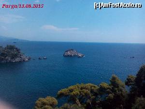 [P23] O mică stâncă înconjurată de marea albastră.  » foto by ovidiuyepi
 - 
<span class="allrVoted glyphicon glyphicon-heart hidden" id="av668101"></span>
<a class="m-l-10 hidden" id="sv668101" onclick="voting_Foto_DelVot(,668101,13156)" role="button">șterge vot <span class="glyphicon glyphicon-remove"></span></a>
<a id="v9668101" class=" c-red"  onclick="voting_Foto_SetVot(668101)" role="button"><span class="glyphicon glyphicon-heart-empty"></span> <b>LIKE</b> = Votează poza</a> <img class="hidden"  id="f668101W9" src="/imagini/loader.gif" border="0" /><span class="AjErrMes hidden" id="e668101ErM"></span>