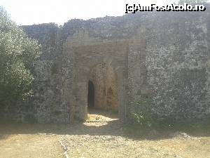 [P15] Intrarea în Castelul lu Ali Pasha de lângă Anthousa » foto by costy69*
 - 
<span class="allrVoted glyphicon glyphicon-heart hidden" id="av699543"></span>
<a class="m-l-10 hidden" id="sv699543" onclick="voting_Foto_DelVot(,699543,13156)" role="button">șterge vot <span class="glyphicon glyphicon-remove"></span></a>
<a id="v9699543" class=" c-red"  onclick="voting_Foto_SetVot(699543)" role="button"><span class="glyphicon glyphicon-heart-empty"></span> <b>LIKE</b> = Votează poza</a> <img class="hidden"  id="f699543W9" src="/imagini/loader.gif" border="0" /><span class="AjErrMes hidden" id="e699543ErM"></span>