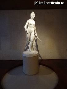 [P58] Jean Antoine Houdon ,,Statuia Dianei'', conceputa din marmura alba, o adevarata capodopera artistica in ramura artelor plastice, cumparata de la ,,Ermitaje'' si apartinand reginei Rusiei, Caterina a II-a » foto by Marian Preda
 - 
<span class="allrVoted glyphicon glyphicon-heart hidden" id="av468805"></span>
<a class="m-l-10 hidden" id="sv468805" onclick="voting_Foto_DelVot(,468805,13214)" role="button">șterge vot <span class="glyphicon glyphicon-remove"></span></a>
<a id="v9468805" class=" c-red"  onclick="voting_Foto_SetVot(468805)" role="button"><span class="glyphicon glyphicon-heart-empty"></span> <b>LIKE</b> = Votează poza</a> <img class="hidden"  id="f468805W9" src="/imagini/loader.gif" border="0" /><span class="AjErrMes hidden" id="e468805ErM"></span>