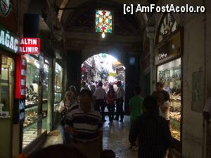 [P11] In fata e una din intrarile in Grand Bazaar!  » foto by bigu_2006_rapid
 - 
<span class="allrVoted glyphicon glyphicon-heart hidden" id="av387905"></span>
<a class="m-l-10 hidden" id="sv387905" onclick="voting_Foto_DelVot(,387905,13281)" role="button">șterge vot <span class="glyphicon glyphicon-remove"></span></a>
<a id="v9387905" class=" c-red"  onclick="voting_Foto_SetVot(387905)" role="button"><span class="glyphicon glyphicon-heart-empty"></span> <b>LIKE</b> = Votează poza</a> <img class="hidden"  id="f387905W9" src="/imagini/loader.gif" border="0" /><span class="AjErrMes hidden" id="e387905ErM"></span>