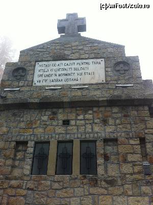 [P18] Partea stîngă a mausoleului » foto by Yersinia Pestis
 - 
<span class="allrVoted glyphicon glyphicon-heart hidden" id="av574947"></span>
<a class="m-l-10 hidden" id="sv574947" onclick="voting_Foto_DelVot(,574947,13284)" role="button">șterge vot <span class="glyphicon glyphicon-remove"></span></a>
<a id="v9574947" class=" c-red"  onclick="voting_Foto_SetVot(574947)" role="button"><span class="glyphicon glyphicon-heart-empty"></span> <b>LIKE</b> = Votează poza</a> <img class="hidden"  id="f574947W9" src="/imagini/loader.gif" border="0" /><span class="AjErrMes hidden" id="e574947ErM"></span>