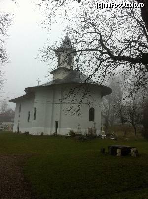[P02] Biserica Mănăstirii cu hramul ”Nașterii Domnului” » foto by Yersinia Pestis
 - 
<span class="allrVoted glyphicon glyphicon-heart hidden" id="av574914"></span>
<a class="m-l-10 hidden" id="sv574914" onclick="voting_Foto_DelVot(,574914,13284)" role="button">șterge vot <span class="glyphicon glyphicon-remove"></span></a>
<a id="v9574914" class=" c-red"  onclick="voting_Foto_SetVot(574914)" role="button"><span class="glyphicon glyphicon-heart-empty"></span> <b>LIKE</b> = Votează poza</a> <img class="hidden"  id="f574914W9" src="/imagini/loader.gif" border="0" /><span class="AjErrMes hidden" id="e574914ErM"></span>