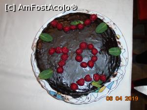 [P22] Tort de ciocolată decorat cu zmeură (70 scrie pe el) - tortul l-am mâncat acasă » foto by Mitica49
 - 
<span class="allrVoted glyphicon glyphicon-heart hidden" id="av1064413"></span>
<a class="m-l-10 hidden" id="sv1064413" onclick="voting_Foto_DelVot(,1064413,13316)" role="button">șterge vot <span class="glyphicon glyphicon-remove"></span></a>
<a id="v91064413" class=" c-red"  onclick="voting_Foto_SetVot(1064413)" role="button"><span class="glyphicon glyphicon-heart-empty"></span> <b>LIKE</b> = Votează poza</a> <img class="hidden"  id="f1064413W9" src="/imagini/loader.gif" border="0" /><span class="AjErrMes hidden" id="e1064413ErM"></span>