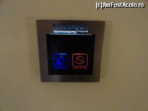 [P53] Foto 51 - Camerele sunt dotate cu sistem electronic pentru a comunica statutul camerei. Nimeni nu tine cont de setare.  » foto by Wayfarer
 - 
<span class="allrVoted glyphicon glyphicon-heart hidden" id="av668190"></span>
<a class="m-l-10 hidden" id="sv668190" onclick="voting_Foto_DelVot(,668190,13397)" role="button">șterge vot <span class="glyphicon glyphicon-remove"></span></a>
<a id="v9668190" class=" c-red"  onclick="voting_Foto_SetVot(668190)" role="button"><span class="glyphicon glyphicon-heart-empty"></span> <b>LIKE</b> = Votează poza</a> <img class="hidden"  id="f668190W9" src="/imagini/loader.gif" border="0" /><span class="AjErrMes hidden" id="e668190ErM"></span>