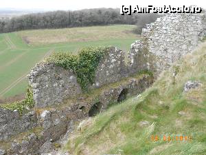 [P16] Irlanda - Dunamase Castle; alt segment al zidului de aparare.  » foto by Diaura*
 - 
<span class="allrVoted glyphicon glyphicon-heart hidden" id="av440223"></span>
<a class="m-l-10 hidden" id="sv440223" onclick="voting_Foto_DelVot(,440223,13555)" role="button">șterge vot <span class="glyphicon glyphicon-remove"></span></a>
<a id="v9440223" class=" c-red"  onclick="voting_Foto_SetVot(440223)" role="button"><span class="glyphicon glyphicon-heart-empty"></span> <b>LIKE</b> = Votează poza</a> <img class="hidden"  id="f440223W9" src="/imagini/loader.gif" border="0" /><span class="AjErrMes hidden" id="e440223ErM"></span>