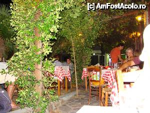[P04] Taverna Paramithi si minunata terasa » foto by Muffin2009*
 - 
<span class="allrVoted glyphicon glyphicon-heart hidden" id="av400531"></span>
<a class="m-l-10 hidden" id="sv400531" onclick="voting_Foto_DelVot(,400531,13618)" role="button">șterge vot <span class="glyphicon glyphicon-remove"></span></a>
<a id="v9400531" class=" c-red"  onclick="voting_Foto_SetVot(400531)" role="button"><span class="glyphicon glyphicon-heart-empty"></span> <b>LIKE</b> = Votează poza</a> <img class="hidden"  id="f400531W9" src="/imagini/loader.gif" border="0" /><span class="AjErrMes hidden" id="e400531ErM"></span>