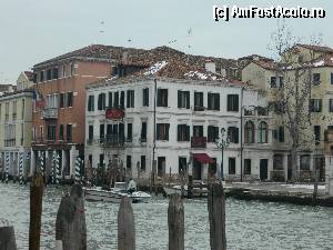 [P01] Hotel Canal Grande... vedere de la feriboturi » foto by allina
 - 
<span class="allrVoted glyphicon glyphicon-heart hidden" id="av401585"></span>
<a class="m-l-10 hidden" id="sv401585" onclick="voting_Foto_DelVot(,401585,13644)" role="button">șterge vot <span class="glyphicon glyphicon-remove"></span></a>
<a id="v9401585" class=" c-red"  onclick="voting_Foto_SetVot(401585)" role="button"><span class="glyphicon glyphicon-heart-empty"></span> <b>LIKE</b> = Votează poza</a> <img class="hidden"  id="f401585W9" src="/imagini/loader.gif" border="0" /><span class="AjErrMes hidden" id="e401585ErM"></span>