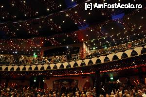 [P24] In seara de gala, sala teatrului Covent Garden » foto by Alina53
 - 
<span class="allrVoted glyphicon glyphicon-heart hidden" id="av402790"></span>
<a class="m-l-10 hidden" id="sv402790" onclick="voting_Foto_DelVot(,402790,13685)" role="button">șterge vot <span class="glyphicon glyphicon-remove"></span></a>
<a id="v9402790" class=" c-red"  onclick="voting_Foto_SetVot(402790)" role="button"><span class="glyphicon glyphicon-heart-empty"></span> <b>LIKE</b> = Votează poza</a> <img class="hidden"  id="f402790W9" src="/imagini/loader.gif" border="0" /><span class="AjErrMes hidden" id="e402790ErM"></span>