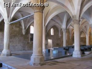 [P15] Interior din Manastirea Alcobaça » foto by Radu Tudoran
 - 
<span class="allrVoted glyphicon glyphicon-heart hidden" id="av974178"></span>
<a class="m-l-10 hidden" id="sv974178" onclick="voting_Foto_DelVot(,974178,13737)" role="button">șterge vot <span class="glyphicon glyphicon-remove"></span></a>
<a id="v9974178" class=" c-red"  onclick="voting_Foto_SetVot(974178)" role="button"><span class="glyphicon glyphicon-heart-empty"></span> <b>LIKE</b> = Votează poza</a> <img class="hidden"  id="f974178W9" src="/imagini/loader.gif" border="0" /><span class="AjErrMes hidden" id="e974178ErM"></span>