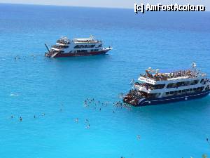 P24 [JUL-2012] Porto Katsiki invadat de vasele de croaziera