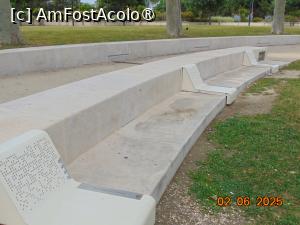 [P60] Arcul de Triumf Orange, bancile cu statii de ascultare » foto by Yolanda
 - 
<span class="allrVoted glyphicon glyphicon-heart hidden" id="av1516620"></span>
<a class="m-l-10 hidden" id="sv1516620" onclick="voting_Foto_DelVot(,1516620,13769)" role="button">șterge vot <span class="glyphicon glyphicon-remove"></span></a>
<a id="v91516620" class=" c-red"  onclick="voting_Foto_SetVot(1516620)" role="button"><span class="glyphicon glyphicon-heart-empty"></span> <b>LIKE</b> = Votează poza</a> <img class="hidden"  id="f1516620W9" src="/imagini/loader.gif" border="0" /><span class="AjErrMes hidden" id="e1516620ErM"></span>