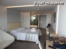 [P06] Hotel Lichnos Beach-camera deluxe » foto by Cris
 - 
<span class="allrVoted glyphicon glyphicon-heart hidden" id="av457559"></span>
<a class="m-l-10 hidden" id="sv457559" onclick="voting_Foto_DelVot(,457559,13908)" role="button">șterge vot <span class="glyphicon glyphicon-remove"></span></a>
<a id="v9457559" class=" c-red"  onclick="voting_Foto_SetVot(457559)" role="button"><span class="glyphicon glyphicon-heart-empty"></span> <b>LIKE</b> = Votează poza</a> <img class="hidden"  id="f457559W9" src="/imagini/loader.gif" border="0" /><span class="AjErrMes hidden" id="e457559ErM"></span>