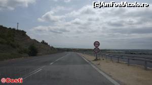 [P13] Am intrat pe autostrada în construcție, dar mergem pe banda stângă, cu circulație în ambele sensuri.  » foto by Costi
 - 
<span class="allrVoted glyphicon glyphicon-heart hidden" id="av628887"></span>
<a class="m-l-10 hidden" id="sv628887" onclick="voting_Foto_DelVot(,628887,13914)" role="button">șterge vot <span class="glyphicon glyphicon-remove"></span></a>
<a id="v9628887" class=" c-red"  onclick="voting_Foto_SetVot(628887)" role="button"><span class="glyphicon glyphicon-heart-empty"></span> <b>LIKE</b> = Votează poza</a> <img class="hidden"  id="f628887W9" src="/imagini/loader.gif" border="0" /><span class="AjErrMes hidden" id="e628887ErM"></span>