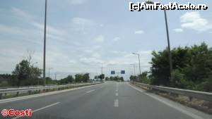 [P22] Punctul unde trebuie să te decizi. La stânga, autostrada O3. La dreapta, Edirne și D100. Noi am ales dreapta.  » foto by Costi
 - 
<span class="allrVoted glyphicon glyphicon-heart hidden" id="av628896"></span>
<a class="m-l-10 hidden" id="sv628896" onclick="voting_Foto_DelVot(,628896,13914)" role="button">șterge vot <span class="glyphicon glyphicon-remove"></span></a>
<a id="v9628896" class=" c-red"  onclick="voting_Foto_SetVot(628896)" role="button"><span class="glyphicon glyphicon-heart-empty"></span> <b>LIKE</b> = Votează poza</a> <img class="hidden"  id="f628896W9" src="/imagini/loader.gif" border="0" /><span class="AjErrMes hidden" id="e628896ErM"></span>