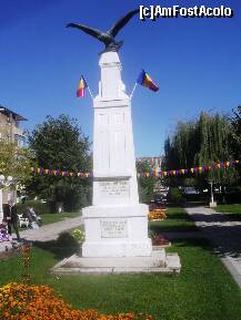 [P08] Monumentul Eroilor Martiri căzuţi în războaie, ridicat în parcul oraşului. » foto by abbilbal*
 - 
<span class="allrVoted glyphicon glyphicon-heart hidden" id="av145641"></span>
<a class="m-l-10 hidden" id="sv145641" onclick="voting_Foto_DelVot(,145641,13964)" role="button">șterge vot <span class="glyphicon glyphicon-remove"></span></a>
<a id="v9145641" class=" c-red"  onclick="voting_Foto_SetVot(145641)" role="button"><span class="glyphicon glyphicon-heart-empty"></span> <b>LIKE</b> = Votează poza</a> <img class="hidden"  id="f145641W9" src="/imagini/loader.gif" border="0" /><span class="AjErrMes hidden" id="e145641ErM"></span>