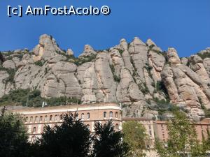 [P16] Montserrat și stâncile spectaculoase.  » foto by maryka
 - 
<span class="allrVoted glyphicon glyphicon-heart hidden" id="av1110688"></span>
<a class="m-l-10 hidden" id="sv1110688" onclick="voting_Foto_DelVot(,1110688,14066)" role="button">șterge vot <span class="glyphicon glyphicon-remove"></span></a>
<a id="v91110688" class=" c-red"  onclick="voting_Foto_SetVot(1110688)" role="button"><span class="glyphicon glyphicon-heart-empty"></span> <b>LIKE</b> = Votează poza</a> <img class="hidden"  id="f1110688W9" src="/imagini/loader.gif" border="0" /><span class="AjErrMes hidden" id="e1110688ErM"></span>