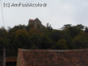 [P09] Cisnădioara - Cetatea și Biserica fortificată văzute din sat.  » foto by iulianic
 - 
<span class="allrVoted glyphicon glyphicon-heart hidden" id="av1113490"></span>
<a class="m-l-10 hidden" id="sv1113490" onclick="voting_Foto_DelVot(,1113490,14095)" role="button">șterge vot <span class="glyphicon glyphicon-remove"></span></a>
<a id="v91113490" class=" c-red"  onclick="voting_Foto_SetVot(1113490)" role="button"><span class="glyphicon glyphicon-heart-empty"></span> <b>LIKE</b> = Votează poza</a> <img class="hidden"  id="f1113490W9" src="/imagini/loader.gif" border="0" /><span class="AjErrMes hidden" id="e1113490ErM"></span>