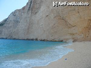[P05] Navagio, Zante » foto by paula4dnm
 - 
<span class="allrVoted glyphicon glyphicon-heart hidden" id="av450100"></span>
<a class="m-l-10 hidden" id="sv450100" onclick="voting_Foto_DelVot(,450100,14165)" role="button">șterge vot <span class="glyphicon glyphicon-remove"></span></a>
<a id="v9450100" class=" c-red"  onclick="voting_Foto_SetVot(450100)" role="button"><span class="glyphicon glyphicon-heart-empty"></span> <b>LIKE</b> = Votează poza</a> <img class="hidden"  id="f450100W9" src="/imagini/loader.gif" border="0" /><span class="AjErrMes hidden" id="e450100ErM"></span>