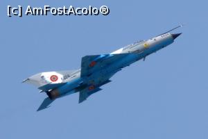 [P11] Mig-21 - evoluţie solo » foto by Claudiu U.
 - 
<span class="allrVoted glyphicon glyphicon-heart hidden" id="av878040"></span>
<a class="m-l-10 hidden" id="sv878040" onclick="voting_Foto_DelVot(,878040,14175)" role="button">șterge vot <span class="glyphicon glyphicon-remove"></span></a>
<a id="v9878040" class=" c-red"  onclick="voting_Foto_SetVot(878040)" role="button"><span class="glyphicon glyphicon-heart-empty"></span> <b>LIKE</b> = Votează poza</a> <img class="hidden"  id="f878040W9" src="/imagini/loader.gif" border="0" /><span class="AjErrMes hidden" id="e878040ErM"></span>