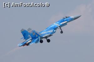 [P37] Su-27 într-o trecere lentă » foto by Claudiu U.
 - 
<span class="allrVoted glyphicon glyphicon-heart hidden" id="av878162"></span>
<a class="m-l-10 hidden" id="sv878162" onclick="voting_Foto_DelVot(,878162,14175)" role="button">șterge vot <span class="glyphicon glyphicon-remove"></span></a>
<a id="v9878162" class=" c-red"  onclick="voting_Foto_SetVot(878162)" role="button"><span class="glyphicon glyphicon-heart-empty"></span> <b>LIKE</b> = Votează poza</a> <img class="hidden"  id="f878162W9" src="/imagini/loader.gif" border="0" /><span class="AjErrMes hidden" id="e878162ErM"></span>