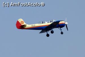 [P39] Yak-52 al Şcolii de la Boboc » foto by Claudiu U.
 - 
<span class="allrVoted glyphicon glyphicon-heart hidden" id="av878165"></span>
<a class="m-l-10 hidden" id="sv878165" onclick="voting_Foto_DelVot(,878165,14175)" role="button">șterge vot <span class="glyphicon glyphicon-remove"></span></a>
<a id="v9878165" class=" c-red"  onclick="voting_Foto_SetVot(878165)" role="button"><span class="glyphicon glyphicon-heart-empty"></span> <b>LIKE</b> = Votează poza</a> <img class="hidden"  id="f878165W9" src="/imagini/loader.gif" border="0" /><span class="AjErrMes hidden" id="e878165ErM"></span>