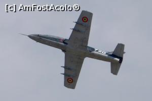 [P12] Zbor demonstrativ - IAR-99 Şoim » foto by Claudiu U.
 - 
<span class="allrVoted glyphicon glyphicon-heart hidden" id="av966893"></span>
<a class="m-l-10 hidden" id="sv966893" onclick="voting_Foto_DelVot(,966893,14175)" role="button">șterge vot <span class="glyphicon glyphicon-remove"></span></a>
<a id="v9966893" class=" c-red"  onclick="voting_Foto_SetVot(966893)" role="button"><span class="glyphicon glyphicon-heart-empty"></span> <b>LIKE</b> = Votează poza</a> <img class="hidden"  id="f966893W9" src="/imagini/loader.gif" border="0" /><span class="AjErrMes hidden" id="e966893ErM"></span>