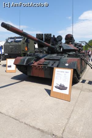 [P15] Tancul TR-85M1 Bizonul » foto by Claudiu U.
 - 
<span class="allrVoted glyphicon glyphicon-heart hidden" id="av966896"></span>
<a class="m-l-10 hidden" id="sv966896" onclick="voting_Foto_DelVot(,966896,14175)" role="button">șterge vot <span class="glyphicon glyphicon-remove"></span></a>
<a id="v9966896" class=" c-red"  onclick="voting_Foto_SetVot(966896)" role="button"><span class="glyphicon glyphicon-heart-empty"></span> <b>LIKE</b> = Votează poza</a> <img class="hidden"  id="f966896W9" src="/imagini/loader.gif" border="0" /><span class="AjErrMes hidden" id="e966896ErM"></span>