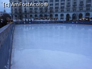 [P32] București - Târgul de Crăciun 2022. Patinoarul transformat în lac. » foto by iulianic
 - 
<span class="allrVoted glyphicon glyphicon-heart hidden" id="av1341656"></span>
<a class="m-l-10 hidden" id="sv1341656" onclick="voting_Foto_DelVot(,1341656,14175)" role="button">șterge vot <span class="glyphicon glyphicon-remove"></span></a>
<a id="v91341656" class=" c-red"  onclick="voting_Foto_SetVot(1341656)" role="button"><span class="glyphicon glyphicon-heart-empty"></span> <b>LIKE</b> = Votează poza</a> <img class="hidden"  id="f1341656W9" src="/imagini/loader.gif" border="0" /><span class="AjErrMes hidden" id="e1341656ErM"></span>