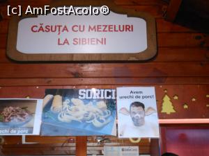 [P38] București - Târgul de Crăciun 2022. Domnul din poză și-a făcut transplant de urechi prelevate de la un porc. » foto by iulianic
 - 
<span class="allrVoted glyphicon glyphicon-heart hidden" id="av1341662"></span>
<a class="m-l-10 hidden" id="sv1341662" onclick="voting_Foto_DelVot(,1341662,14175)" role="button">șterge vot <span class="glyphicon glyphicon-remove"></span></a>
<a id="v91341662" class=" c-red"  onclick="voting_Foto_SetVot(1341662)" role="button"><span class="glyphicon glyphicon-heart-empty"></span> <b>LIKE</b> = Votează poza</a> <img class="hidden"  id="f1341662W9" src="/imagini/loader.gif" border="0" /><span class="AjErrMes hidden" id="e1341662ErM"></span>