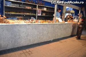 [P17] Stand suveniruri » foto by cristianam
 - 
<span class="allrVoted glyphicon glyphicon-heart hidden" id="av528302"></span>
<a class="m-l-10 hidden" id="sv528302" onclick="voting_Foto_DelVot(,528302,14175)" role="button">șterge vot <span class="glyphicon glyphicon-remove"></span></a>
<a id="v9528302" class=" c-red"  onclick="voting_Foto_SetVot(528302)" role="button"><span class="glyphicon glyphicon-heart-empty"></span> <b>LIKE</b> = Votează poza</a> <img class="hidden"  id="f528302W9" src="/imagini/loader.gif" border="0" /><span class="AjErrMes hidden" id="e528302ErM"></span>