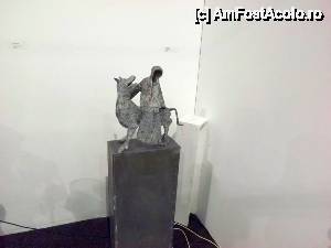 [P62] Art Safari 2014 - partea de colecționari și case de licitație » foto by Dragoș_MD
 - 
<span class="allrVoted glyphicon glyphicon-heart hidden" id="av512362"></span>
<a class="m-l-10 hidden" id="sv512362" onclick="voting_Foto_DelVot(,512362,14175)" role="button">șterge vot <span class="glyphicon glyphicon-remove"></span></a>
<a id="v9512362" class=" c-red"  onclick="voting_Foto_SetVot(512362)" role="button"><span class="glyphicon glyphicon-heart-empty"></span> <b>LIKE</b> = Votează poza</a> <img class="hidden"  id="f512362W9" src="/imagini/loader.gif" border="0" /><span class="AjErrMes hidden" id="e512362ErM"></span>