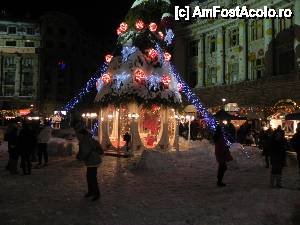 [P02] Căsuța unde se strîngeau donațiile și unde își făcea apariția Moșu’ » foto by abancor
 - 
<span class="allrVoted glyphicon glyphicon-heart hidden" id="av417811"></span>
<a class="m-l-10 hidden" id="sv417811" onclick="voting_Foto_DelVot(,417811,14175)" role="button">șterge vot <span class="glyphicon glyphicon-remove"></span></a>
<a id="v9417811" class=" c-red"  onclick="voting_Foto_SetVot(417811)" role="button"><span class="glyphicon glyphicon-heart-empty"></span> <b>LIKE</b> = Votează poza</a> <img class="hidden"  id="f417811W9" src="/imagini/loader.gif" border="0" /><span class="AjErrMes hidden" id="e417811ErM"></span>