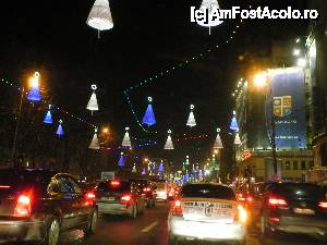 [P06] Podoabele de pe Magheru. Se puteau așeza mai bine, astfel încît jocurile de lumini să aibă o noimă » foto by abancor
 - 
<span class="allrVoted glyphicon glyphicon-heart hidden" id="av417815"></span>
<a class="m-l-10 hidden" id="sv417815" onclick="voting_Foto_DelVot(,417815,14175)" role="button">șterge vot <span class="glyphicon glyphicon-remove"></span></a>
<a id="v9417815" class=" c-red"  onclick="voting_Foto_SetVot(417815)" role="button"><span class="glyphicon glyphicon-heart-empty"></span> <b>LIKE</b> = Votează poza</a> <img class="hidden"  id="f417815W9" src="/imagini/loader.gif" border="0" /><span class="AjErrMes hidden" id="e417815ErM"></span>