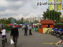 [P02] Ziua Recoltei 2010 » foto by raduu1972
 - 
<span class="allrVoted glyphicon glyphicon-heart hidden" id="av143316"></span>
<a class="m-l-10 hidden" id="sv143316" onclick="voting_Foto_DelVot(,143316,14175)" role="button">șterge vot <span class="glyphicon glyphicon-remove"></span></a>
<a id="v9143316" class=" c-red"  onclick="voting_Foto_SetVot(143316)" role="button"><span class="glyphicon glyphicon-heart-empty"></span> <b>LIKE</b> = Votează poza</a> <img class="hidden"  id="f143316W9" src="/imagini/loader.gif" border="0" /><span class="AjErrMes hidden" id="e143316ErM"></span>