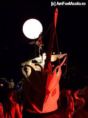 [P21] 'B-fit in the street' / Malabar 2008 » foto by IoanaV
 - 
<span class="allrVoted glyphicon glyphicon-heart hidden" id="av421872"></span>
<a class="m-l-10 hidden" id="sv421872" onclick="voting_Foto_DelVot(,421872,14175)" role="button">șterge vot <span class="glyphicon glyphicon-remove"></span></a>
<a id="v9421872" class=" c-red"  onclick="voting_Foto_SetVot(421872)" role="button"><span class="glyphicon glyphicon-heart-empty"></span> <b>LIKE</b> = Votează poza</a> <img class="hidden"  id="f421872W9" src="/imagini/loader.gif" border="0" /><span class="AjErrMes hidden" id="e421872ErM"></span>