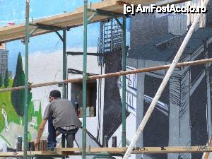 [P06] 'Street Delivery' / Se pregateste un mega grafitti » foto by IoanaV
 - 
<span class="allrVoted glyphicon glyphicon-heart hidden" id="av422536"></span>
<a class="m-l-10 hidden" id="sv422536" onclick="voting_Foto_DelVot(,422536,14175)" role="button">șterge vot <span class="glyphicon glyphicon-remove"></span></a>
<a id="v9422536" class=" c-red"  onclick="voting_Foto_SetVot(422536)" role="button"><span class="glyphicon glyphicon-heart-empty"></span> <b>LIKE</b> = Votează poza</a> <img class="hidden"  id="f422536W9" src="/imagini/loader.gif" border="0" /><span class="AjErrMes hidden" id="e422536ErM"></span>