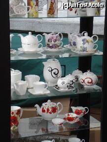 [P18] La Palatul Sutu - Festivalul ceaiului si cafelei - sesizati diferenta intre cele doua modele de ceainic » foto by Diaura*
 - 
<span class="allrVoted glyphicon glyphicon-heart hidden" id="av132250"></span>
<a class="m-l-10 hidden" id="sv132250" onclick="voting_Foto_DelVot(,132250,14175)" role="button">șterge vot <span class="glyphicon glyphicon-remove"></span></a>
<a id="v9132250" class=" c-red"  onclick="voting_Foto_SetVot(132250)" role="button"><span class="glyphicon glyphicon-heart-empty"></span> <b>LIKE</b> = Votează poza</a> <img class="hidden"  id="f132250W9" src="/imagini/loader.gif" border="0" /><span class="AjErrMes hidden" id="e132250ErM"></span>