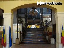 [P30] La Palatul Sutu - Festivalul ceaiului si cafelei - celebra scara si imensa oglinda din  holul palatului » foto by Diaura*
 - 
<span class="allrVoted glyphicon glyphicon-heart hidden" id="av132262"></span>
<a class="m-l-10 hidden" id="sv132262" onclick="voting_Foto_DelVot(,132262,14175)" role="button">șterge vot <span class="glyphicon glyphicon-remove"></span></a>
<a id="v9132262" class=" c-red"  onclick="voting_Foto_SetVot(132262)" role="button"><span class="glyphicon glyphicon-heart-empty"></span> <b>LIKE</b> = Votează poza</a> <img class="hidden"  id="f132262W9" src="/imagini/loader.gif" border="0" /><span class="AjErrMes hidden" id="e132262ErM"></span>