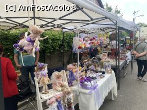 [P15] Femei pe Matasari - un targ pe placul tuturor » foto by mishu
 - 
<span class="allrVoted glyphicon glyphicon-heart hidden" id="av1366590"></span>
<a class="m-l-10 hidden" id="sv1366590" onclick="voting_Foto_DelVot(,1366590,14175)" role="button">șterge vot <span class="glyphicon glyphicon-remove"></span></a>
<a id="v91366590" class=" c-red"  onclick="voting_Foto_SetVot(1366590)" role="button"><span class="glyphicon glyphicon-heart-empty"></span> <b>LIKE</b> = Votează poza</a> <img class="hidden"  id="f1366590W9" src="/imagini/loader.gif" border="0" /><span class="AjErrMes hidden" id="e1366590ErM"></span>