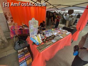 [P41] Femei pe Matasari - un targ pe placul tuturor » foto by mishu
 - 
<span class="allrVoted glyphicon glyphicon-heart hidden" id="av1366616"></span>
<a class="m-l-10 hidden" id="sv1366616" onclick="voting_Foto_DelVot(,1366616,14175)" role="button">șterge vot <span class="glyphicon glyphicon-remove"></span></a>
<a id="v91366616" class=" c-red"  onclick="voting_Foto_SetVot(1366616)" role="button"><span class="glyphicon glyphicon-heart-empty"></span> <b>LIKE</b> = Votează poza</a> <img class="hidden"  id="f1366616W9" src="/imagini/loader.gif" border="0" /><span class="AjErrMes hidden" id="e1366616ErM"></span>