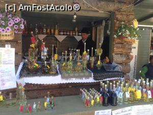 [P23] Traditii si Flori de Sarbatori - si acest stand avea cautare si nu ma mir » foto by mishu
 - 
<span class="allrVoted glyphicon glyphicon-heart hidden" id="av846153"></span>
<a class="m-l-10 hidden" id="sv846153" onclick="voting_Foto_DelVot(,846153,14175)" role="button">șterge vot <span class="glyphicon glyphicon-remove"></span></a>
<a id="v9846153" class=" c-red"  onclick="voting_Foto_SetVot(846153)" role="button"><span class="glyphicon glyphicon-heart-empty"></span> <b>LIKE</b> = Votează poza</a> <img class="hidden"  id="f846153W9" src="/imagini/loader.gif" border="0" /><span class="AjErrMes hidden" id="e846153ErM"></span>