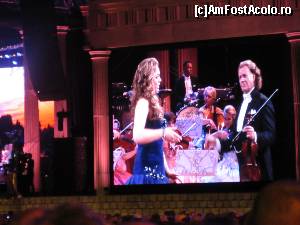 [P15] Foto concert Andre Rieu » foto by Michi
 - 
<span class="allrVoted glyphicon glyphicon-heart hidden" id="av626475"></span>
<a class="m-l-10 hidden" id="sv626475" onclick="voting_Foto_DelVot(,626475,14175)" role="button">șterge vot <span class="glyphicon glyphicon-remove"></span></a>
<a id="v9626475" class=" c-red"  onclick="voting_Foto_SetVot(626475)" role="button"><span class="glyphicon glyphicon-heart-empty"></span> <b>LIKE</b> = Votează poza</a> <img class="hidden"  id="f626475W9" src="/imagini/loader.gif" border="0" /><span class="AjErrMes hidden" id="e626475ErM"></span>