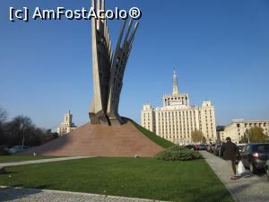 [P01] Spre Târgul de Carte coborâţi din autobuz la Casa Presei » foto by Michi
 - 
<span class="allrVoted glyphicon glyphicon-heart hidden" id="av924320"></span>
<a class="m-l-10 hidden" id="sv924320" onclick="voting_Foto_DelVot(,924320,14175)" role="button">șterge vot <span class="glyphicon glyphicon-remove"></span></a>
<a id="v9924320" class=" c-red"  onclick="voting_Foto_SetVot(924320)" role="button"><span class="glyphicon glyphicon-heart-empty"></span> <b>LIKE</b> = Votează poza</a> <img class="hidden"  id="f924320W9" src="/imagini/loader.gif" border="0" /><span class="AjErrMes hidden" id="e924320ErM"></span>