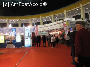 [P19] Standuri de editură » foto by Michi
 - 
<span class="allrVoted glyphicon glyphicon-heart hidden" id="av924338"></span>
<a class="m-l-10 hidden" id="sv924338" onclick="voting_Foto_DelVot(,924338,14175)" role="button">șterge vot <span class="glyphicon glyphicon-remove"></span></a>
<a id="v9924338" class=" c-red"  onclick="voting_Foto_SetVot(924338)" role="button"><span class="glyphicon glyphicon-heart-empty"></span> <b>LIKE</b> = Votează poza</a> <img class="hidden"  id="f924338W9" src="/imagini/loader.gif" border="0" /><span class="AjErrMes hidden" id="e924338ErM"></span>