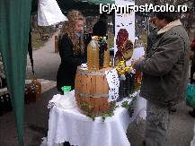 [P07] vin - ia uitati-va cine-l vinde! » foto by sandu.53
 - 
<span class="allrVoted glyphicon glyphicon-heart hidden" id="av167016"></span>
<a class="m-l-10 hidden" id="sv167016" onclick="voting_Foto_DelVot(,167016,14175)" role="button">șterge vot <span class="glyphicon glyphicon-remove"></span></a>
<a id="v9167016" class=" c-red"  onclick="voting_Foto_SetVot(167016)" role="button"><span class="glyphicon glyphicon-heart-empty"></span> <b>LIKE</b> = Votează poza</a> <img class="hidden"  id="f167016W9" src="/imagini/loader.gif" border="0" /><span class="AjErrMes hidden" id="e167016ErM"></span>