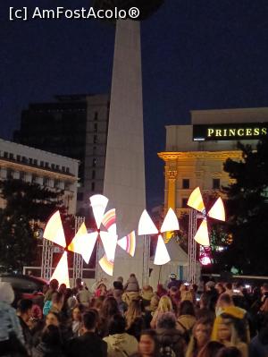 [P11] „Flower Power” - Piața Revoluției. » foto by tata123 🔱
 - 
<span class="allrVoted glyphicon glyphicon-heart hidden" id="av1361052"></span>
<a class="m-l-10 hidden" id="sv1361052" onclick="voting_Foto_DelVot(,1361052,14175)" role="button">șterge vot <span class="glyphicon glyphicon-remove"></span></a>
<a id="v91361052" class=" c-red"  onclick="voting_Foto_SetVot(1361052)" role="button"><span class="glyphicon glyphicon-heart-empty"></span> <b>LIKE</b> = Votează poza</a> <img class="hidden"  id="f1361052W9" src="/imagini/loader.gif" border="0" /><span class="AjErrMes hidden" id="e1361052ErM"></span>