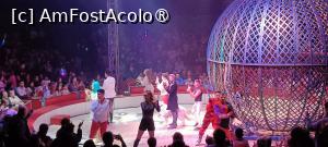 [P18] Defilarea de final... » foto by tata123 🔱
 - 
<span class="allrVoted glyphicon glyphicon-heart hidden" id="av1516966"></span>
<a class="m-l-10 hidden" id="sv1516966" onclick="voting_Foto_DelVot(,1516966,14175)" role="button">șterge vot <span class="glyphicon glyphicon-remove"></span></a>
<a id="v91516966" class=" c-red"  onclick="voting_Foto_SetVot(1516966)" role="button"><span class="glyphicon glyphicon-heart-empty"></span> <b>LIKE</b> = Votează poza</a> <img class="hidden"  id="f1516966W9" src="/imagini/loader.gif" border="0" /><span class="AjErrMes hidden" id="e1516966ErM"></span>