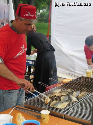 [P05] Peşte la grătar...  » foto by tata123 🔱
 - 
<span class="allrVoted glyphicon glyphicon-heart hidden" id="av510506"></span>
<a class="m-l-10 hidden" id="sv510506" onclick="voting_Foto_DelVot(,510506,14175)" role="button">șterge vot <span class="glyphicon glyphicon-remove"></span></a>
<a id="v9510506" class=" c-red"  onclick="voting_Foto_SetVot(510506)" role="button"><span class="glyphicon glyphicon-heart-empty"></span> <b>LIKE</b> = Votează poza</a> <img class="hidden"  id="f510506W9" src="/imagini/loader.gif" border="0" /><span class="AjErrMes hidden" id="e510506ErM"></span>